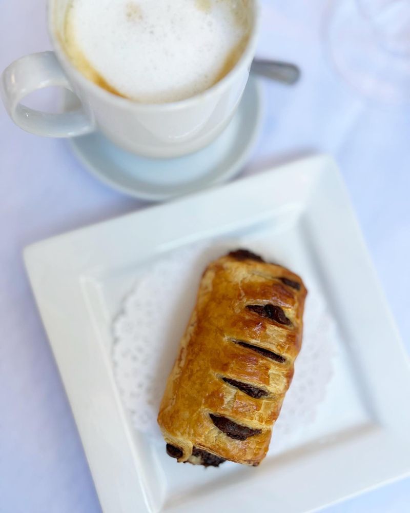 Suzette's Creperie Logo