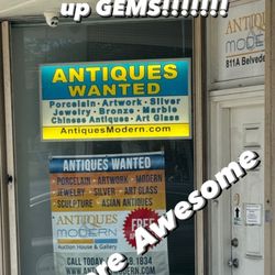 Antiques & Modern Auction Gallery - The store front