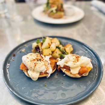 Thomas Hill Organics - Smoked Salmon Benedict - New American Near Me - Paso Robles, California Thomas Hill Organics - Smoked Salmon Benedict - New American Near Me - Paso Robles, California