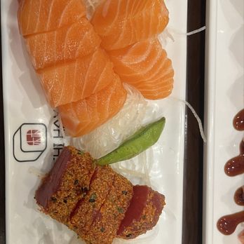 Sushi Haya - Salmon and Peppercorn Tuna and Red Snapper - Japanese Near Me - Houston, Texas Sushi Haya - Salmon and Peppercorn Tuna and Red Snapper - Japanese Near Me - Houston, Texas