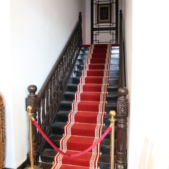 Dragon Castle - Stairs leading to private function rooms - Dim Sum Near Me - London, XGL