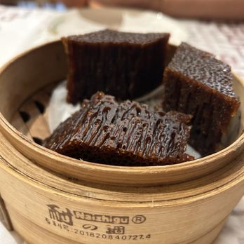 Triple Crown Restaurant - Brown sugar cake - Dim Sum Near Me - Chicago, Illinois Triple Crown Restaurant - Brown sugar cake - Dim Sum Near Me - Chicago, Illinois