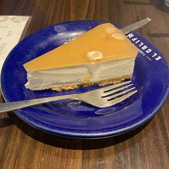 El Califa - Guava cheesecake - Mexican Near Me - México, D.F., DIF El Califa - Guava cheesecake - Mexican Near Me - México, D.F., DIF