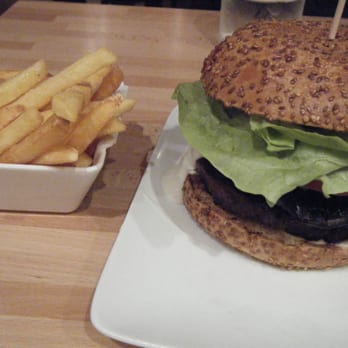 Ultimate Burger - Burger and fries - Burgers Near Me - London, XGL