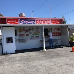 Seguin Patates - Front entrance