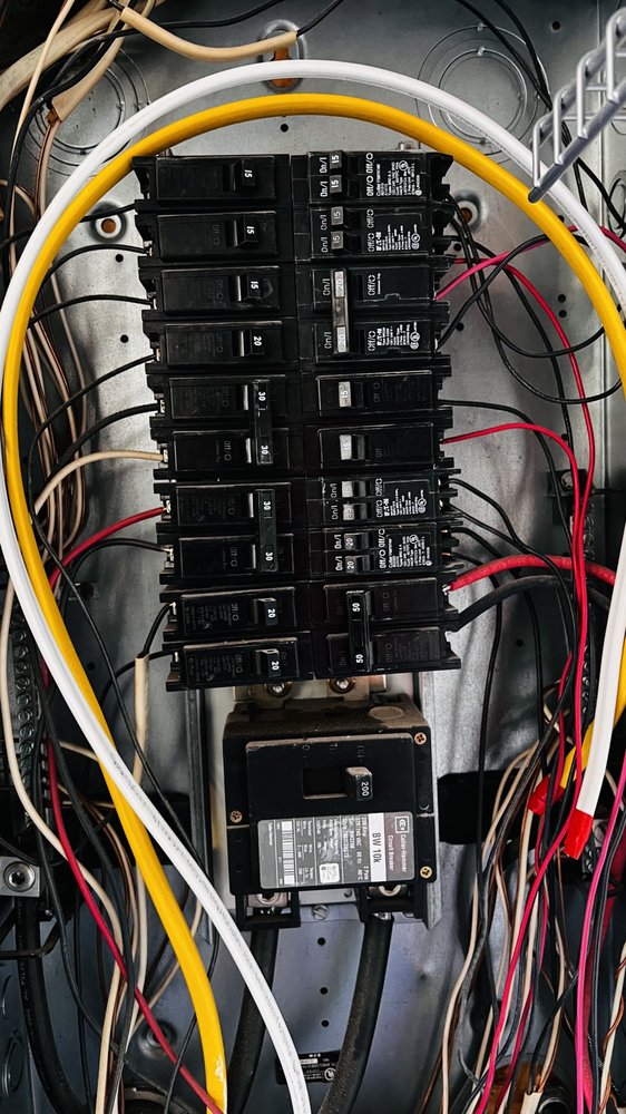 Slide of Electricista MCH