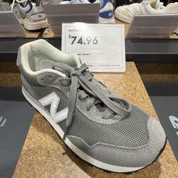 DSW Designer Shoe Warehouse