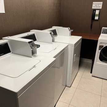 Hotel Rendale - Laundry - Hotels Near Me - Washington, DC, District of Columbia Hotel Rendale - Laundry - Hotels Near Me - Washington, DC, District of Columbia