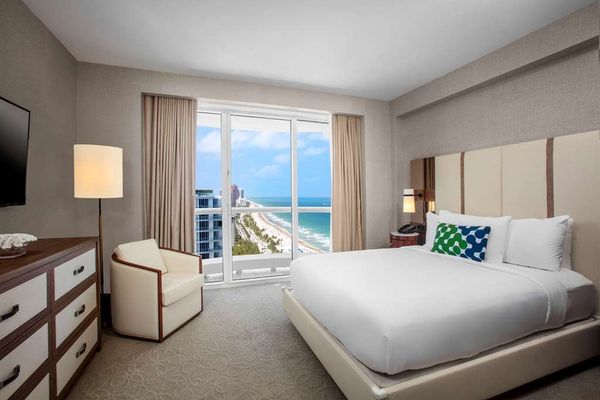 Conrad Fort Lauderdale Beach by null