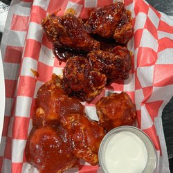 Korean boneless. Honey Sriracha boneless