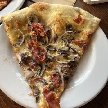 Regents Pizzeria - Pizza Near Me - San Diego, California