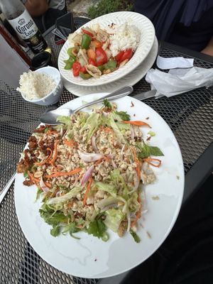 Sisters Thai Cafe by null