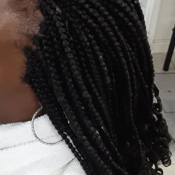Hali's Hair Braid - Beautiful Box braids - Hair Stylists Near Me - Irving, Texas