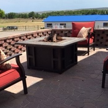 Mesa View Lodge - Lodge Patio - Resorts Near Me - Lewellen, Nebraska Mesa View Lodge - Lodge Patio - Resorts Near Me - Lewellen, Nebraska