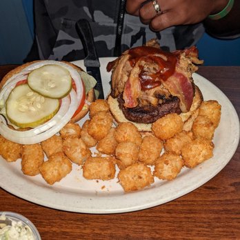 Keith's Oaks Bar & Grill - Seafood Near Me - Brandon, Florida