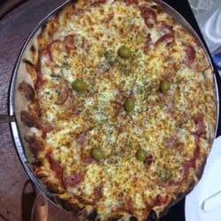 Pizzaria Coliseu - Pizza calabresa na cachaça