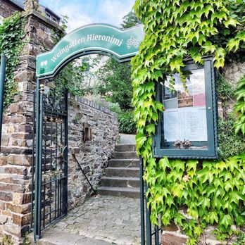 H.H. Hieronimi - Zum Weingarten - Wineries Near Me - Cochem, RP
