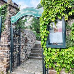 H.H. Hieronimi - Zum Weingarten