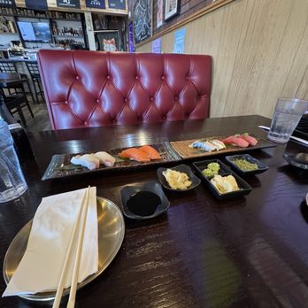 Dada Sushi - Fatty yellowtail (far left), Salmon Sake, Mackerel, Tuna Toro (far right). - Japanese Near Me - Murrieta, California