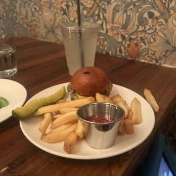 Little Beast Restaurant - Kids LITTLE BEAST BURGER - New American Near Me - Los Angeles, California Little Beast Restaurant - Kids LITTLE BEAST BURGER - New American Near Me - Los Angeles, California