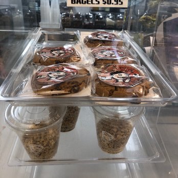 Juice It Up! - They let you buy granola - Juice Bars & Smoothies Near Me - Eastvale, California