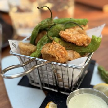 The Rooftop - Calamari - Cocktail Bars Near Me - Toronto, Ontario The Rooftop - Calamari - Cocktail Bars Near Me - Toronto, Ontario