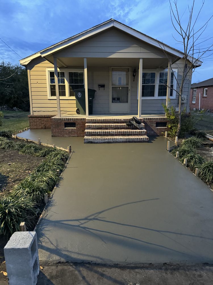 Slide of Paramount Builders