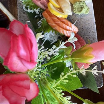 Fuji Sushi & Teppanyaki - Sashimi platter - Sushi Bars Near Me - Aiea, Hawaii