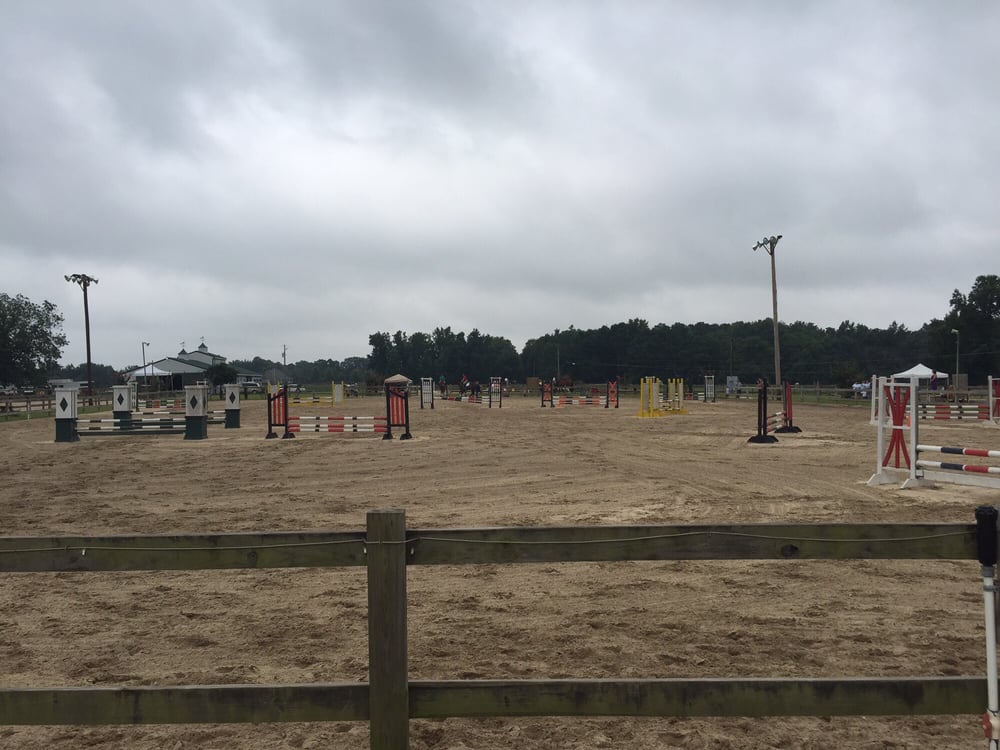 H & G HORSE QUARTERS Updated August 2024 943 Lee Rd 57, Auburn