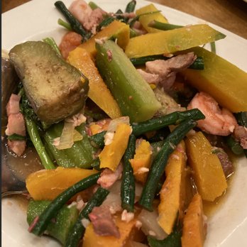 Max's Restaurant - Dillingham - delicious veggies!!!! - Filipino Near Me - Honolulu, Hawaii Max's Restaurant - Dillingham - delicious veggies!!!! - Filipino Near Me - Honolulu, Hawaii