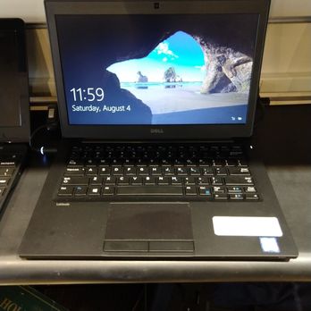 Best Collateral - Checking out a laptop at Best Collateral - Pawn Shops Near Me - San Mateo, California