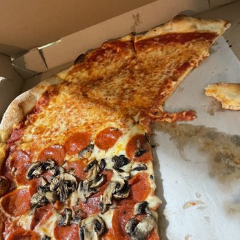 Big Apple Pizza & Pasta - Medium 2 Topping Pizza - Pizza Near Me - Lake Park, Florida Big Apple Pizza & Pasta - Medium 2 Topping Pizza - Pizza Near Me - Lake Park, Florida