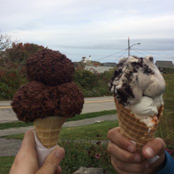 Dunne's Ice Cream - Dank ice cream...and the view's not bad either - Ice Cream & Frozen Yogurt Near Me - York, Maine