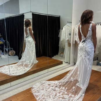Glamour Closet - Bridal Near Me - Los Angeles, California Glamour Closet - Bridal Near Me - Los Angeles, California