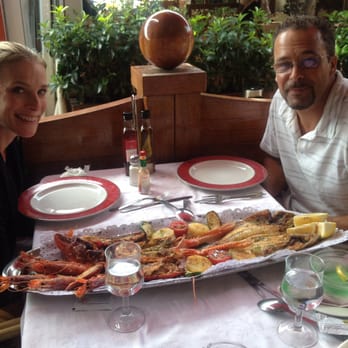 La Barca del Salamanca - Table long platter of goodness! - Seafood Near Me - Barcelona, B La Barca del Salamanca - Table long platter of goodness! - Seafood Near Me - Barcelona, B