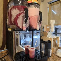 Chautauqua Vineyard & Winery - Wine Slushies!