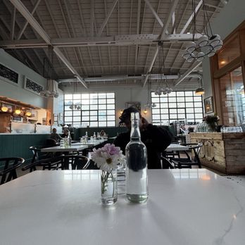 Le Marais Bakery - Love the big windows and natural light - Coffee & Tea Near Me - Mill Valley, California