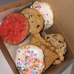 Harner's Bakery And Restaurant - cookies