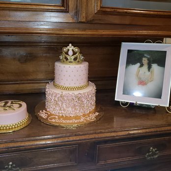 C'est Si Bon Bakery - Perfect and even gave us a smash cake! - Bakeries Near Me - San Jose, California C'est Si Bon Bakery - Perfect and even gave us a smash cake! - Bakeries Near Me - San Jose, California