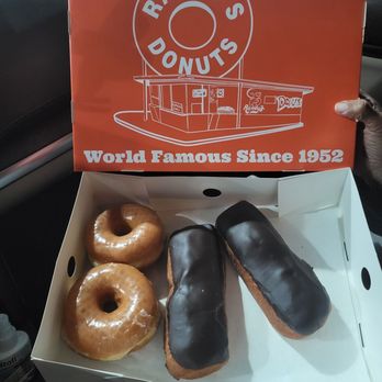 Randy's Donuts - Donuts Near Me - Inglewood, California