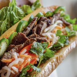 Phnom Leap - BBQ beef banh mi