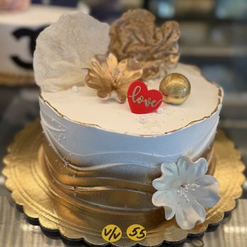 Art's Bakery & Cafe - Cake - Bakeries Near Me - Glendale, California Art's Bakery & Cafe - Cake - Bakeries Near Me - Glendale, California