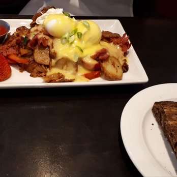 The Lobby Restaurant + Lounge - Reuban Hash - Canadian (New) Near Me - North Vancouver, British Columbia The Lobby Restaurant + Lounge - Reuban Hash - Canadian (New) Near Me - North Vancouver, British Columbia
