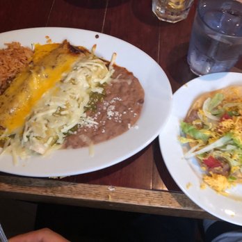 Lobo - The Alamo (much larger than it looks) - Bars Near Me - Brooklyn, New York
