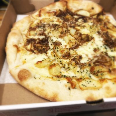 Tony's Pizzeria by null