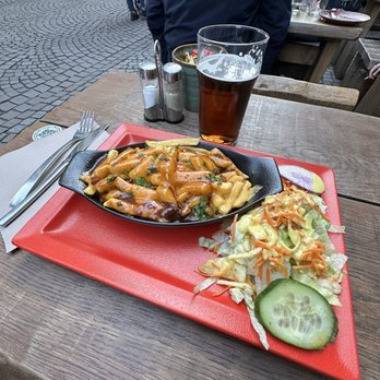 Caupona - Putin with salad & a Christmas Fisherman beer - Bars Near Me - Strasbourg, 67