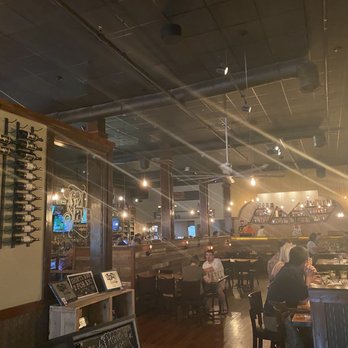 620 State - Dining area - Music Venues Near Me - Bristol, Tennessee
