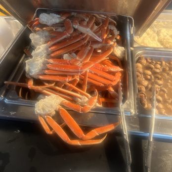 Captain Jim's Seafood Buffet - Fresh Hot Crab legs! - Seafood Near Me - Pigeon Forge, Tennessee