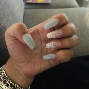 Belle Vous Beyond Nail Spa - Nail Salons Near Me - Frisco, Texas