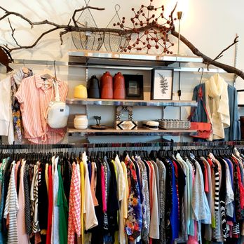 the DAISY - Used, Vintage & Consignment Near Me - Cedar Rapids, Iowa
